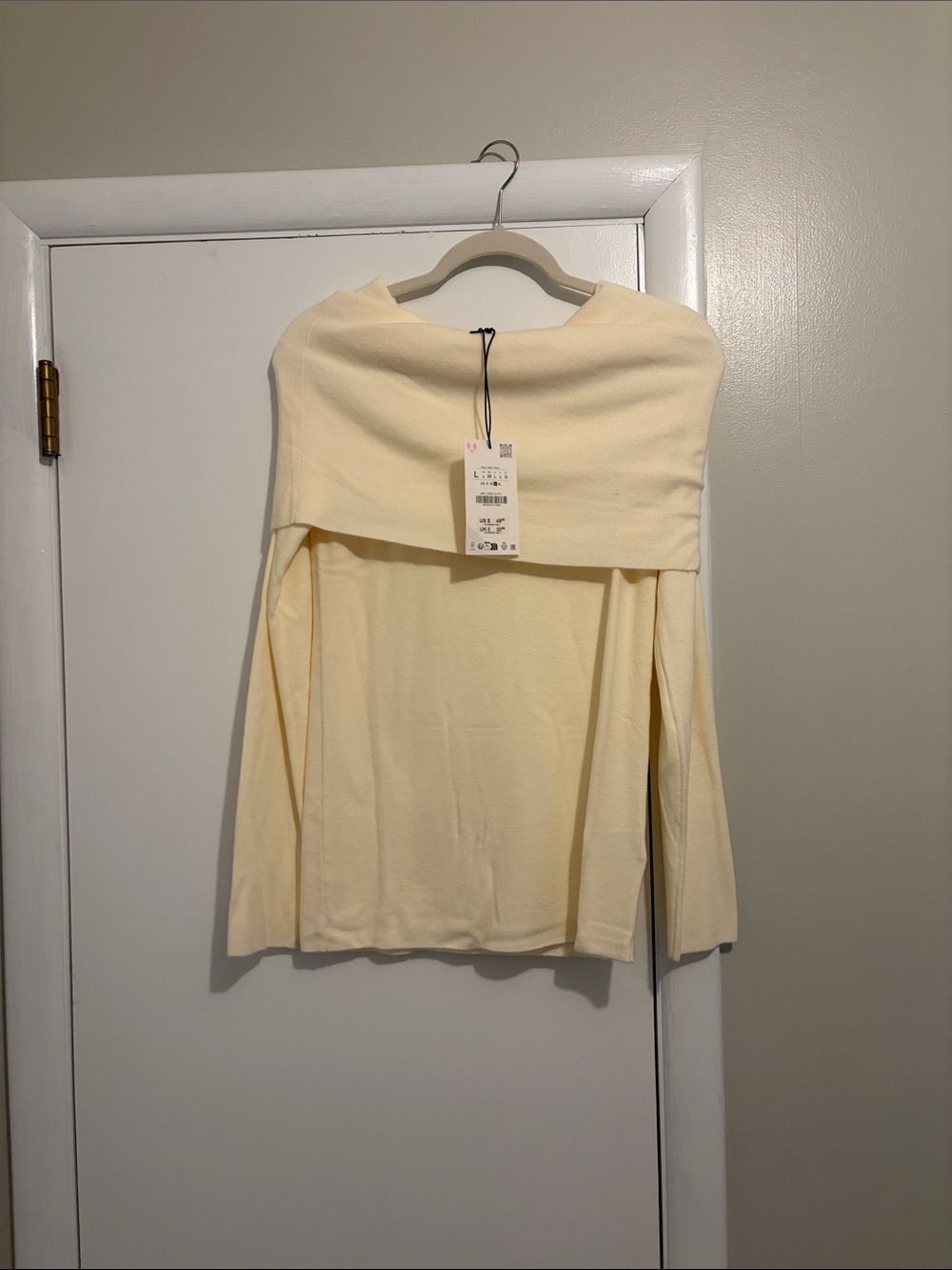 Zara Cream Off-Shoulder Long Sleeve Top